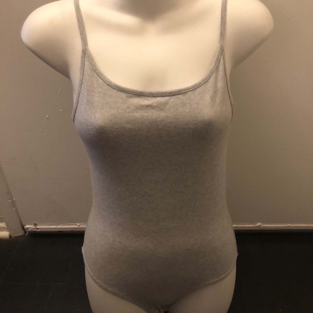 4/$12‼️ F21 Basic Bodysuit